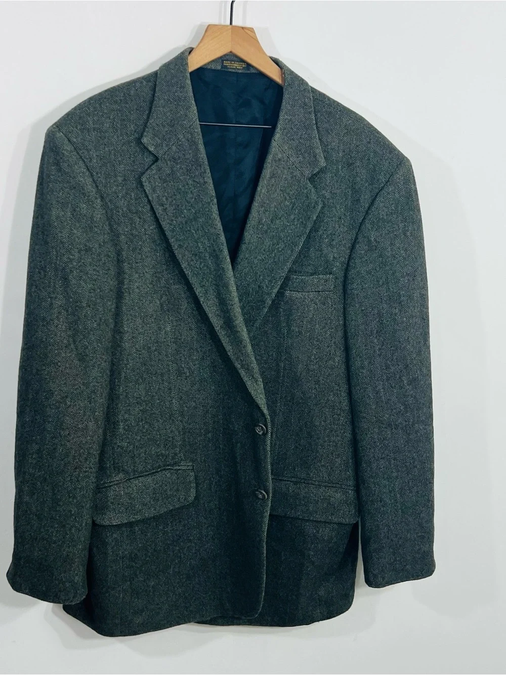 Robert Graham excellent well